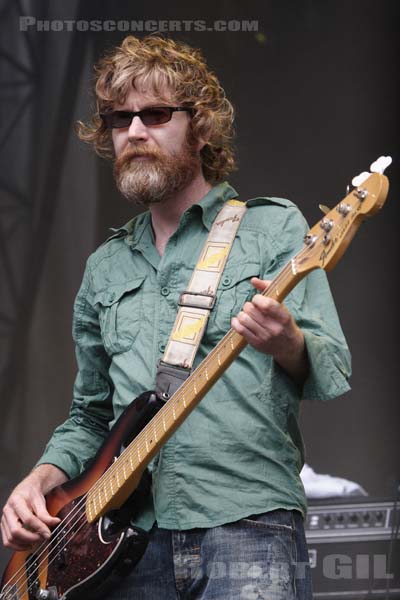 BROKEN SOCIAL SCENE - 2006-08-26 - SAINT CLOUD - Domaine National - Scene de la Cascade - 